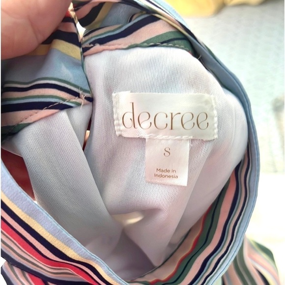 ⭐️Decree,Soft Slimming Vertical Striped Dress, Adorable!Double-Button Closure, S - Picture 6 of 12